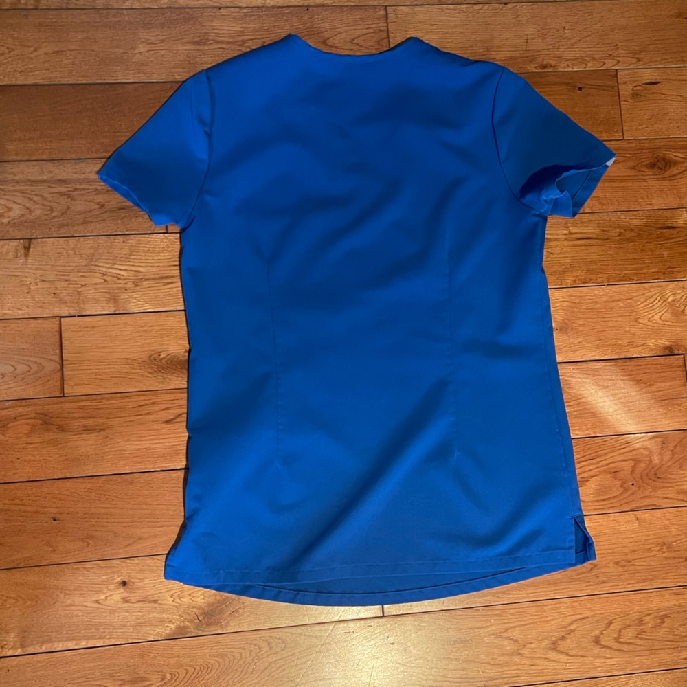 Figs Technical Collection Blue Scrub Top - Picture 2 of 4
